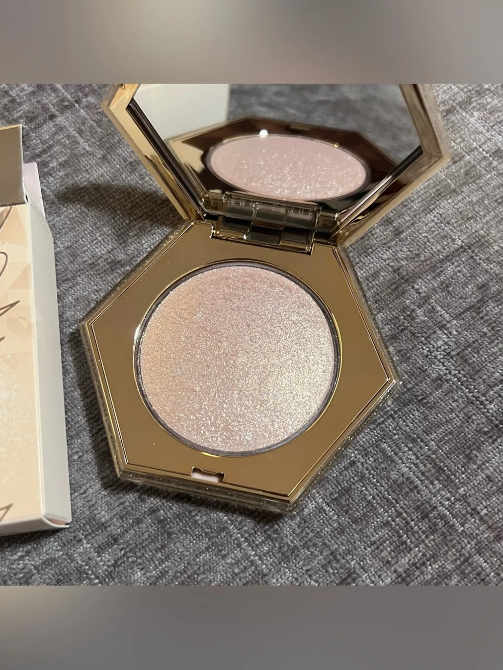 Fenty Beauty Diamond Bomb Royal Icing - Picture 3 of 11